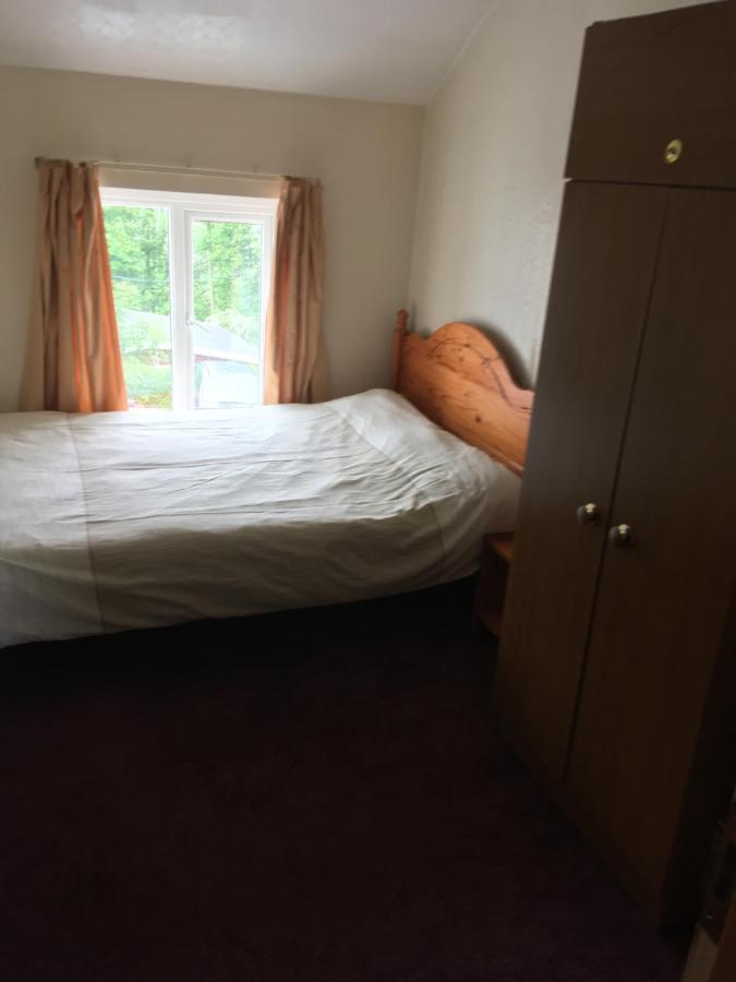 קארמרת'ן Pantyrathro International Hostel מראה חיצוני תמונה