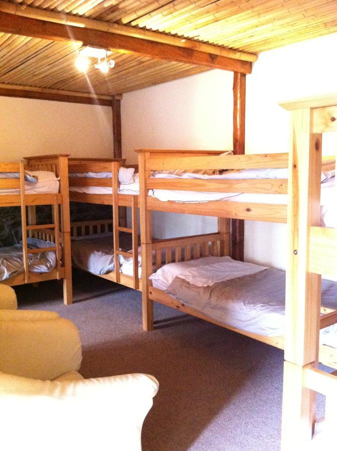 קארמרת'ן Pantyrathro International Hostel מראה חיצוני תמונה